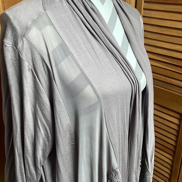 Lavanya woman 1X taupe waterfall cardigan/duster - Picture 3 of 5